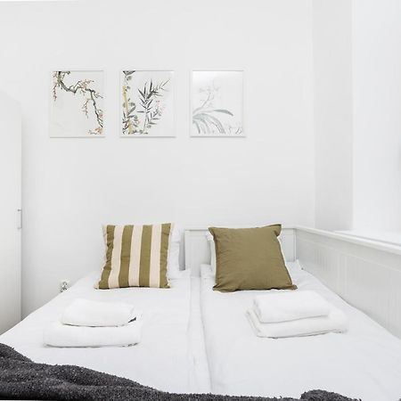 Bosacka Apartments X 1' Main Train & Bus Station - By Upstairs Krakow Luaran gambar