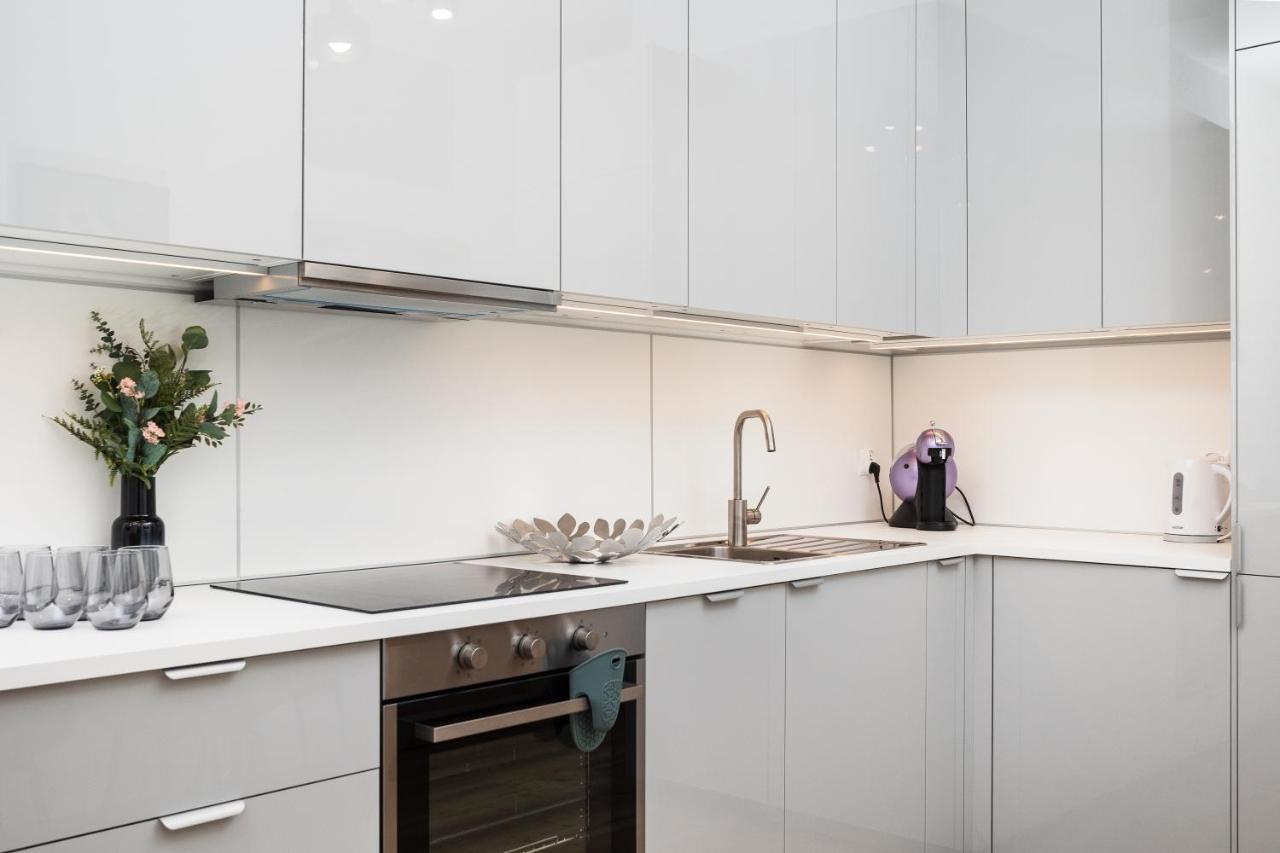 Bosacka Apartments X 1' Main Train & Bus Station - By Upstairs Krakow Luaran gambar